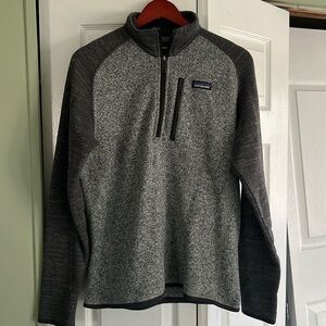 Men’s Patagonia 3/4 zip. Gray & gray. Smoke free home.